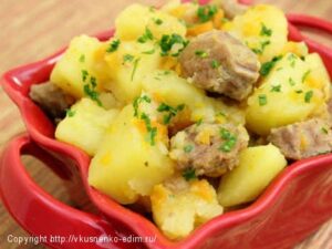 Тушеная картошка